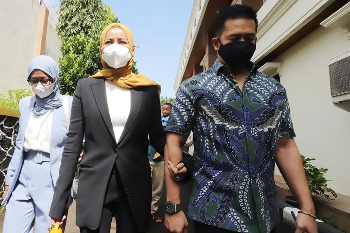 [Fimela] Olla Ramlan dan Aufar Hutapea