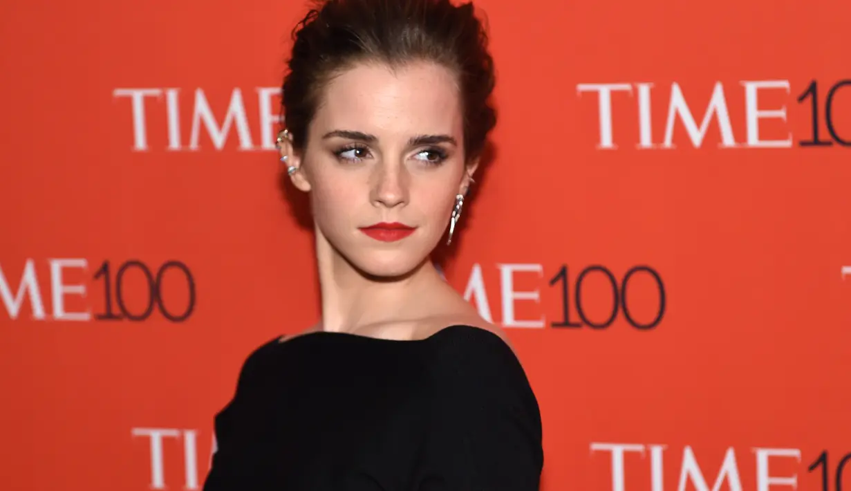 Aktris cantik pemeran Hermione Granger di film Harry Potter, Emma Watson akan berbagi cerita kisah cinta pertama nya. (AFP/Bintang.com)