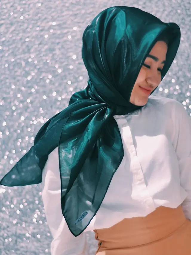 FOTO: Setelah jadi Mualaf, Intip Gaya Berhijab Marcella Simon yang Cantik
