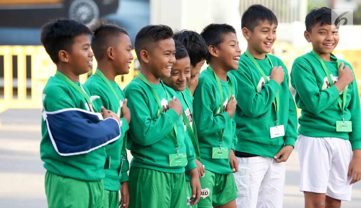 Delapan pemain terbaik MILO Football Championship 2018 saat mendapatkan kesempatan berlatih di Barça Academy Barcelona. Para pemain terbaik ini telah menjalani pelatihan selama lima hari sejak 30 September–3 Oktober. (Liputan6.com/Rizky)