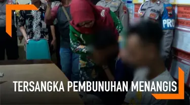 Dua tersangka pembunuh siswa SMK di Tegal menangis saat dijenguk bupati. Mereka menyesalkan perbuatan yang dilakukan.