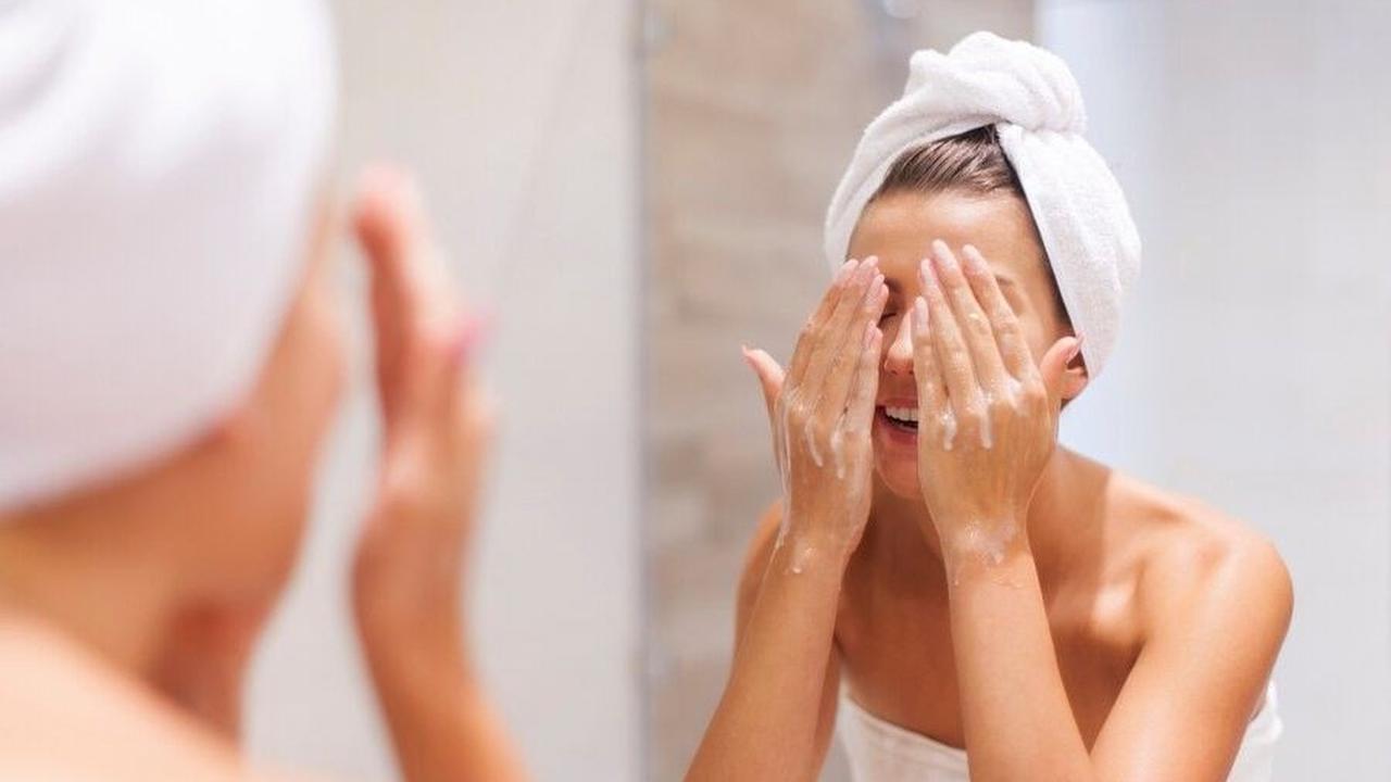 4.&nbsp;Tidak Terlalu Sering Mencuci Muka
