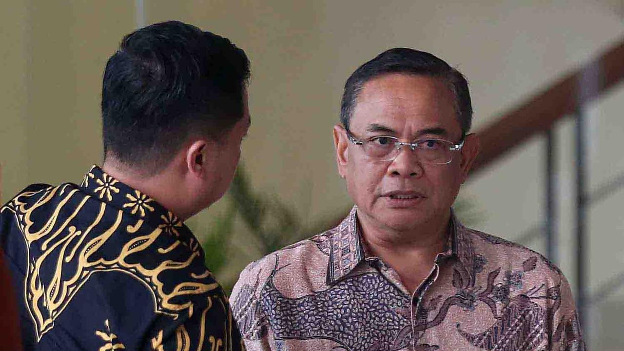 FOTO: Bupati Pati Sudewo Kembali Diperiksa KPK Terkait Dugaan Kasus Korupsi Jalur Kereta