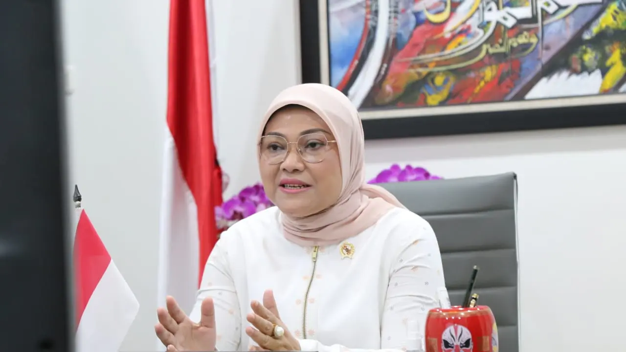 Menaker Ida pada acara Apel Mahasiswa K3 Seluruh Indonesia, Kuliah Umum, dan Webinar K3 Nasional di Jakarta, Senin (15/2/2021).