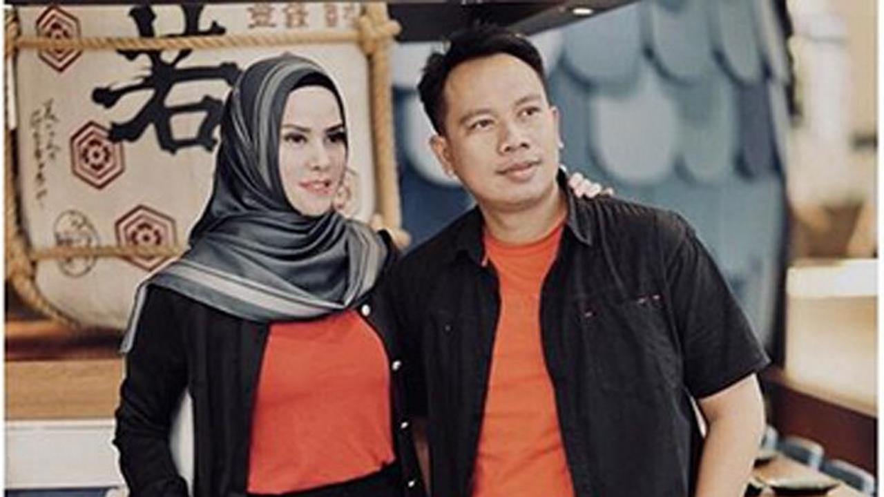 [Bintang] Vicky Prasetyo dan Angel Lelga