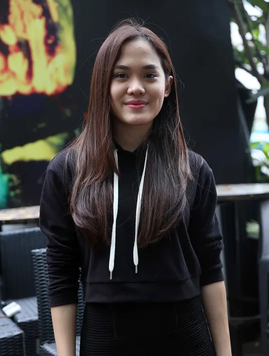 Diakui gadis 19 tahun tersebut, alasannya menjalani program penggemukan badan lantaran tubuhnya yang terbilang mungil dan tampak kurus ketika menjalani ibadah puasa. (Nurwahyunan/Bintang.com)