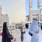 Momen Puteri Indonesia 2020 Ayu Maulida di Tanah Suci untuk ibadah umrah. (Instagram.com/ayumaulida97)