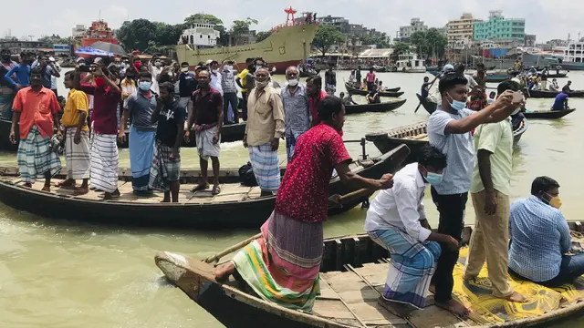 FOTO: Kapal Feri Tenggelam di Bangladesh, 32 Orang Tewas