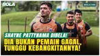 Mauricio Souza membela Shayne Pattynama dari kritik jelang Persija vs Persebaya di SUGBK, Sabtu (11/4/2026). Ia menilai Shayne punya potensi besar, namun masih dalam proses pemulihan cedera dan bersaing dengan Dony Tri yang tampil konsisten.