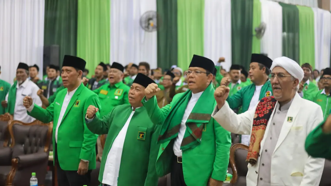 Mardiono melakukan konsolidasi politik dengan menghadiri peringatan Harlah di Pondok Pesantren (Ponpes) Mambaus Sholihin Gresik. (Istimewa)