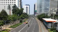 Kondisi lalu lintas di Ibu Kota Jakarta, Selasa (24/12/2019). Libur Natal dan Tahun Baru membuat kondisi lalu lintas di Jakarta lengang. (Liputan6.com/Angga Yuniar)