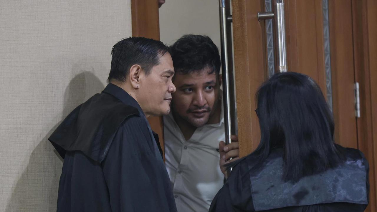 FOTO; FOTO: Ammar Zoni Divonis Tujuh Tahun Penjara dalam Kasus Narkotika Rutan Salemba
