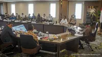 Rapat Koordinasi Menteri terkait Percepatan Infrastruktur PSN di Jakarta, Kamis (19/01)