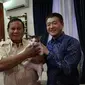 Calon presiden (caprea) nomor urut 02 Prabowo Subianto menerima kunjungan Duta Besar (Dubes China) untuk Indonesia, Lu Kang di kediamannya, Jalan Kertanegara, Jakarta Selatan, Minggu (18/2/2024). (Liputan6.com/Nanda Perdana Putra)