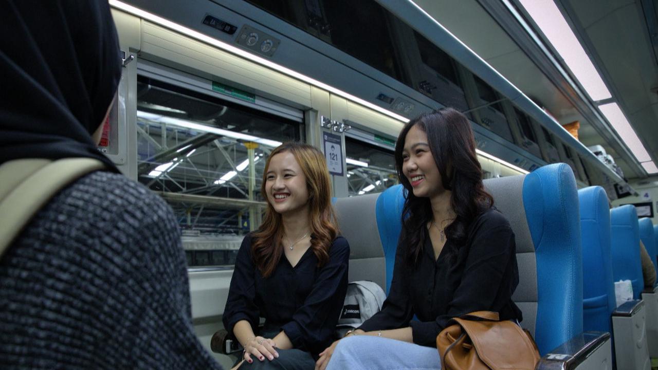 Kabar Gembira! Ada Fitur Female Seat Map, Penumpang KA Perempuan bisa Pilih Kursi Sebelahan dengan Wanita