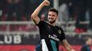 Pemain Arsena, Olivier Giroud mencetak Hat-trick saat Arsenal berhadapan dengan Olympiacos pada lanjutan Liga Champions leg kedua grup F di Stadion Georgios Karaiskakis, Piraeus, Athena, Kamis (10/12/2015).  (AFP Photo/Louisa Gouliamanki)