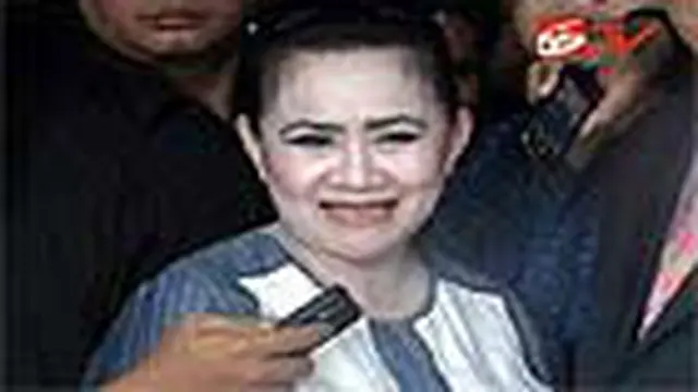 Rayakan Ulang Tahun, Ayin Gelar Sepeda Santai