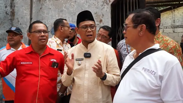 Wakil Wali Kota Depok Imam Budi Hartono akhirnya mendatangi Gereja Sidang Tuhan Jemaat Agape Ministry yang mengalami kebakaran beberapa waktu lalu dan kembali bicara soal Sandi.