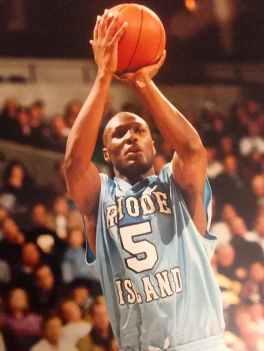 Melansir People, Odom pernah ditemukan dalam kondisi tidak sadarkan diri pada bulan Oktober tahun 2015 lalu di Dennis Hof’s Bunny Ranch. Rumornya, ia menderita overdosis. (Instagram/lamarodom)