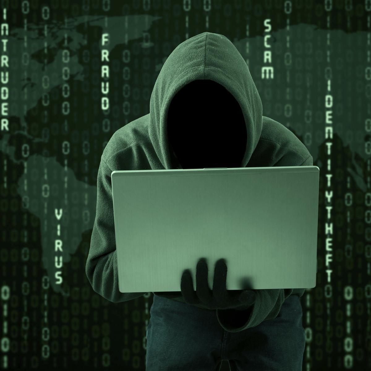 065914800 1447413778 hacker hacking dark hoodie