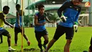 Andik Vermansyah berlatih di lapangan Inspen, Putrajaya, Malaysia, jelang pertandingan melawan Timnas Singapura, rabu 28 November 2012 di Stadion Bukit Jalil, Kuala Lumpur Malaysia.
