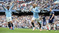 Gelandang Manchester City, David Silva, merayakan gol yang dicetaknya ke gawang Fulham dalam laga lanjutan Premier League 2018-2019 di Stadion Etihad, Sabtu (15/9/2018). (AP Photo/Rui Vieira)