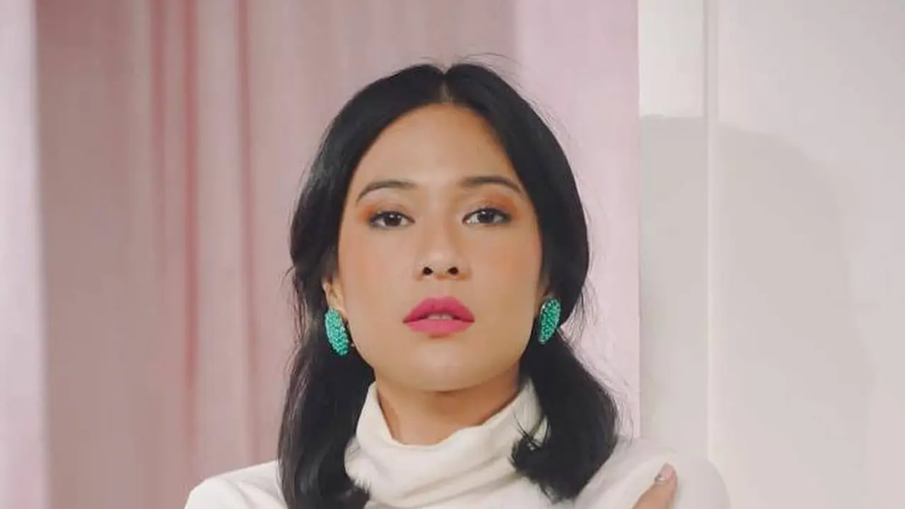 Dian Sastrowardoyo. (Foto: Instagram @therealdisastr)