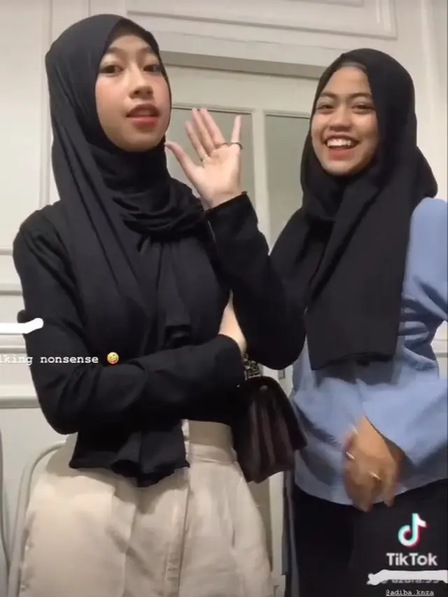 Potret Ayla Azuhro dan Adiba Khanza (Sumber: Instagram/ayla.aazz)