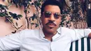 "Ini hanya sementara dan aku akan diam saja. Menikmati keadaan ini dengan minum dan tak banyak membuat suara," ujarnya membuat perumpamaan. (instagram/lionelrichie)