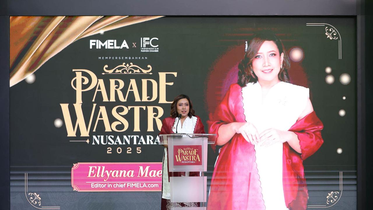 FOTO: Parade Wastra Nusantara 2025,  Keanggunan Kain Tradisi Menyapa Keseharian