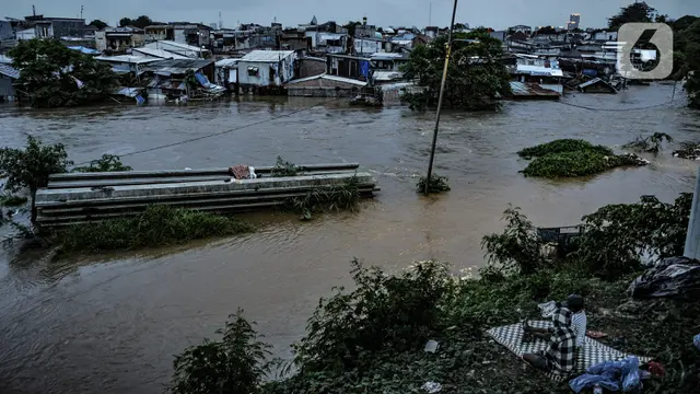 FOTO: 42 RW di Jakarta Terendam Banjir