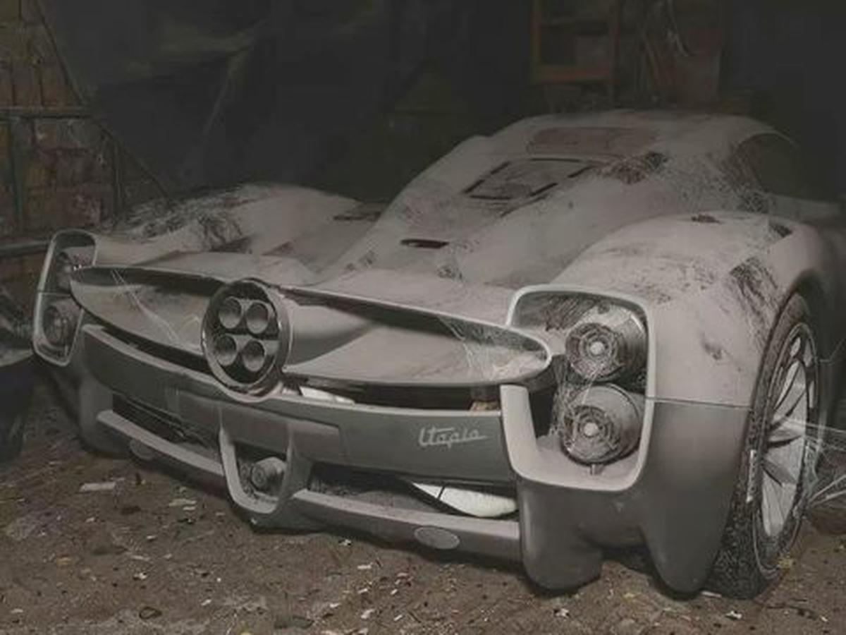 Sayang Banget! Deretan Mobil Mewah Ini Ditinggal Sampai Jadi Rongsokan