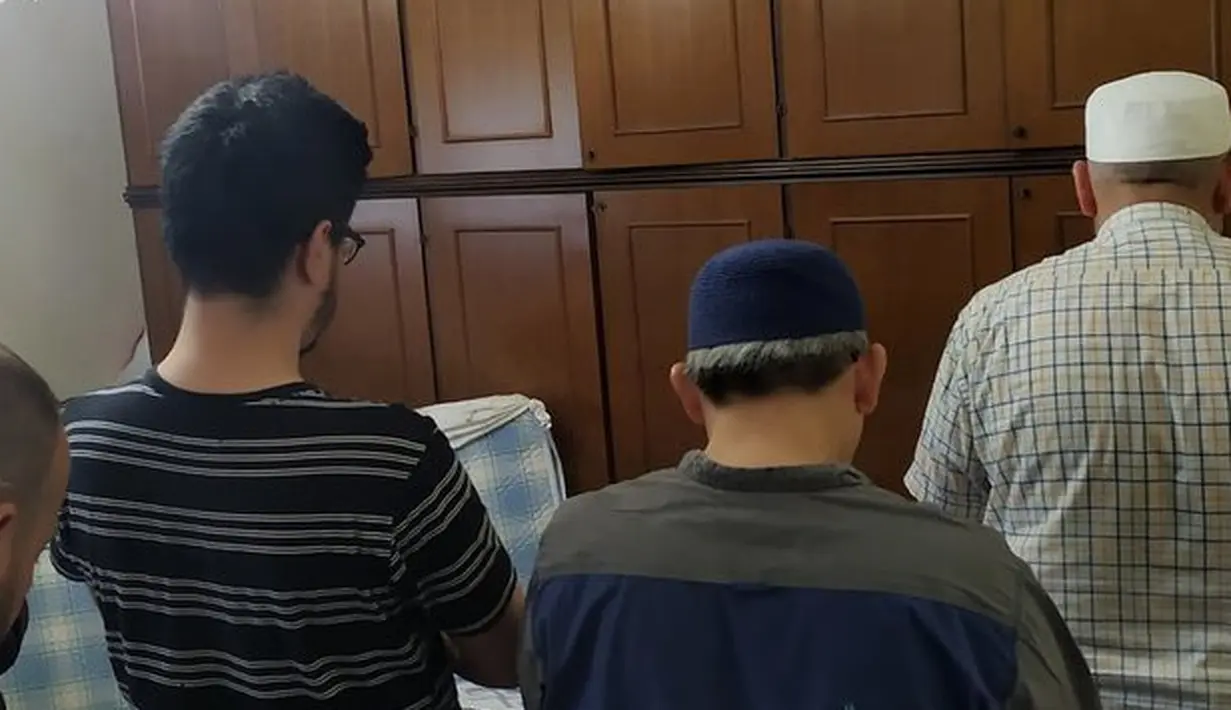 (Instagram/dewiirawan13)