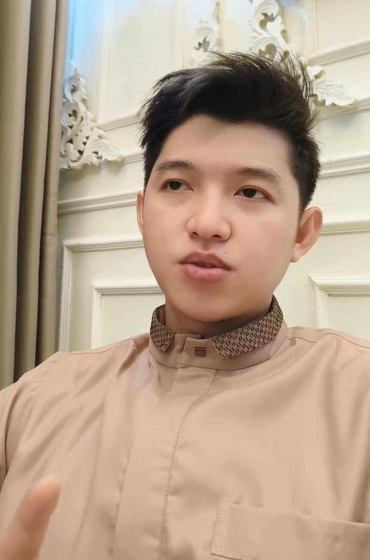 Dennis Lim Sikapi Gus Miftah yang Hina Penjual Es Teh, Sebut Mulut Bagai Teko - Jika Diisi Comberan Keluarnya Comberan