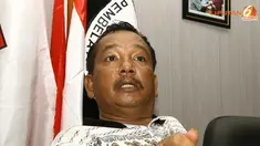Kejaksaan Negeri (Kejari) Sorong, Papua Barat dan kepolisian segera mengeksekusi Labora Sitorus yang masuk dalam daftar pencarian orang (DPO).