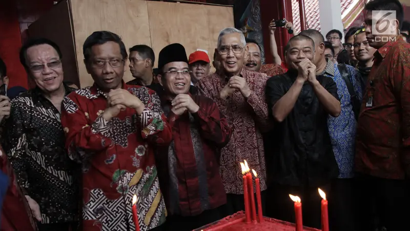 UKP Pancasila Kunjungi Vihara Petak Sembilan