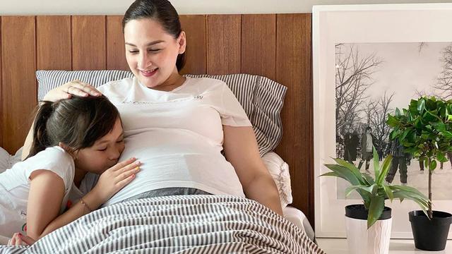 7 Artis Cantik Ini Jalani Bulan Ramadan 2020 Dalam Kondisi Hamil Hot Liputan6 Com
