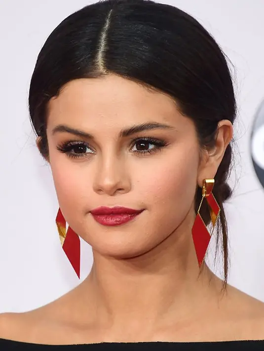 Bukan sembarangan unggahan, ternyata foto-foto di akun Instagram Selena selama ini juga menghasilkan uang. Bahkan, ia dinobatkan menjadi selebriti berpenghasilan tertinggi di Instagram. (AFP/Bintang.com)