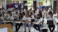 Anak Muda, Bangun Citra Positif di Media Sosial