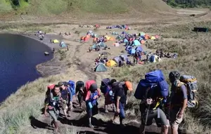 170 Pendaki Semeru Berhasil Dievakuasi, Jalur Masih Ditutup Total