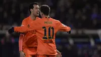 Aksi Messi membobol gawang La Coruna (Reuters)