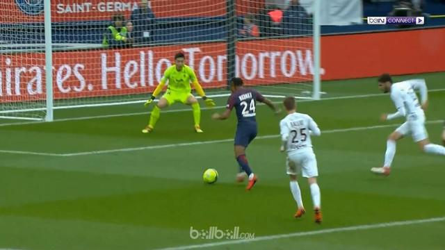 Christopher Nkunku mencetak dua gol saat PSG hadapi Metz dalam lanjutan Ligue 1. This video is presented by Ballball.