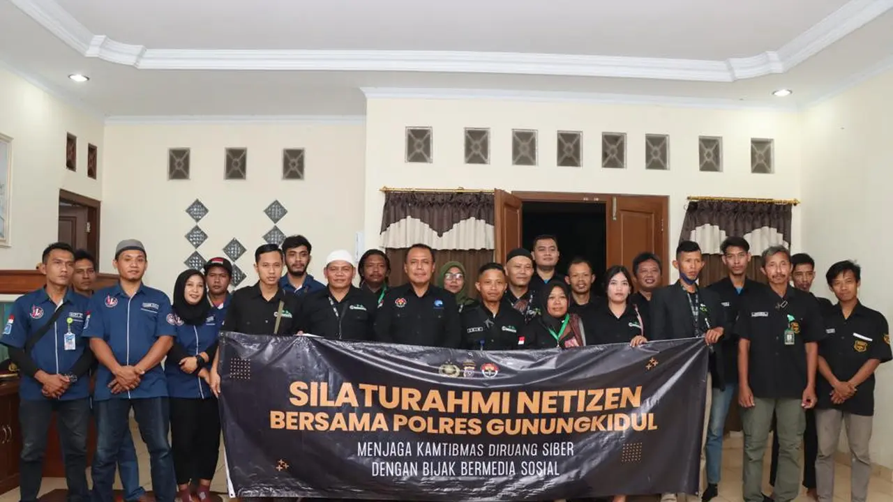 Kasi Humas Polres Gunungkidul bersama para Nitizen anti Hoaks