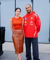 Pevita Pearce semakin menunjukkan ketertarikannya dengan dunia balap mobil. Tak hanya nonton balapan F1 di kursi terdepan, ia berkesempatan bertemu sang idola, Lewis Hamilton [@pevpearce]
