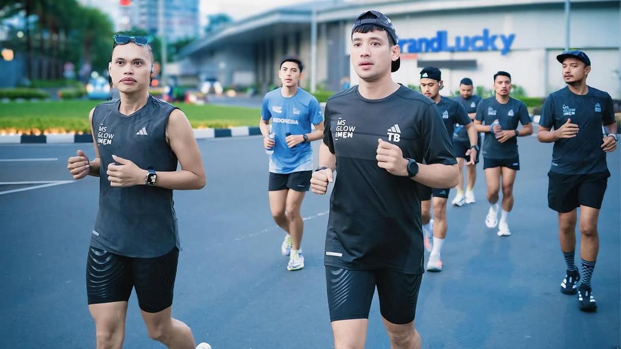 Potret Wanda Hara Konsisten Olahraga Lari, Pamer Otot Perut dan Siap Ikut Tokyo Marathon