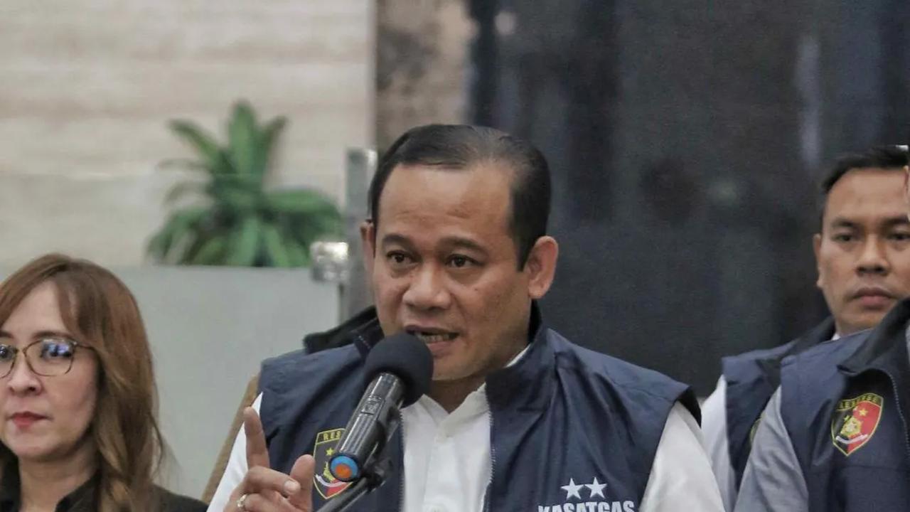 FOTO: Satgas Mafia Bola Buka-Bukaan Tetapkan Dua Tersangka Baru Pengatur Skor di Liga 2