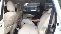Duduk di bangku baris kedua Mitsubishi Xpander. (Yurike/Liputan6.com)