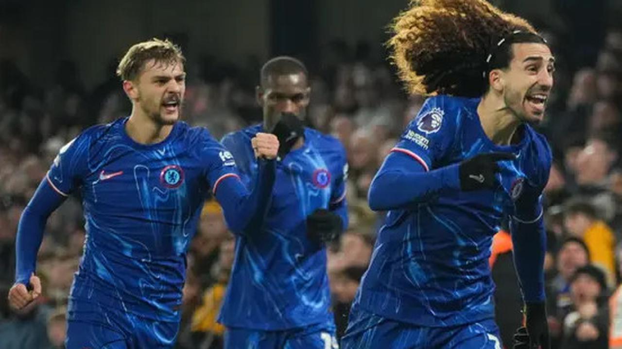 Foto: Melihat Ragam Selebrasi Marc Cucurella Saat Cetak Gol, Chelsea Akhiri Tren Buruk
