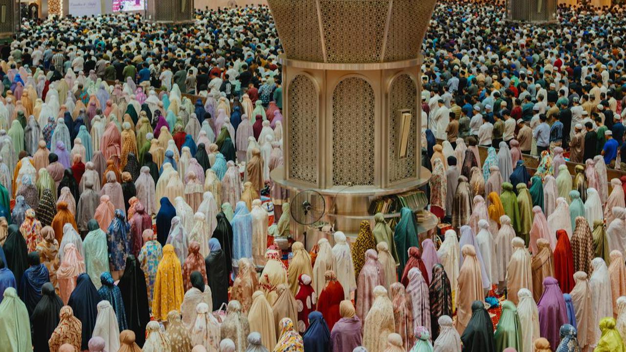 Inilah Tata Cara Sholat Idul Adha yang Benar, Lengkap dengan Niat dan Takbir Tambahan