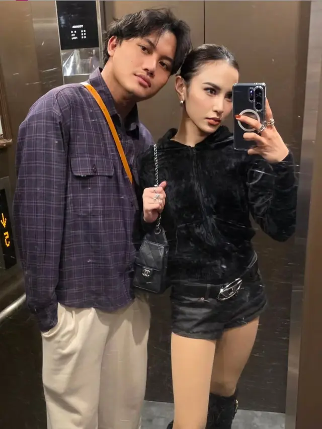 Mahalini ke Jepang dengan outfit serba hitam. [@mahaliniraharja]